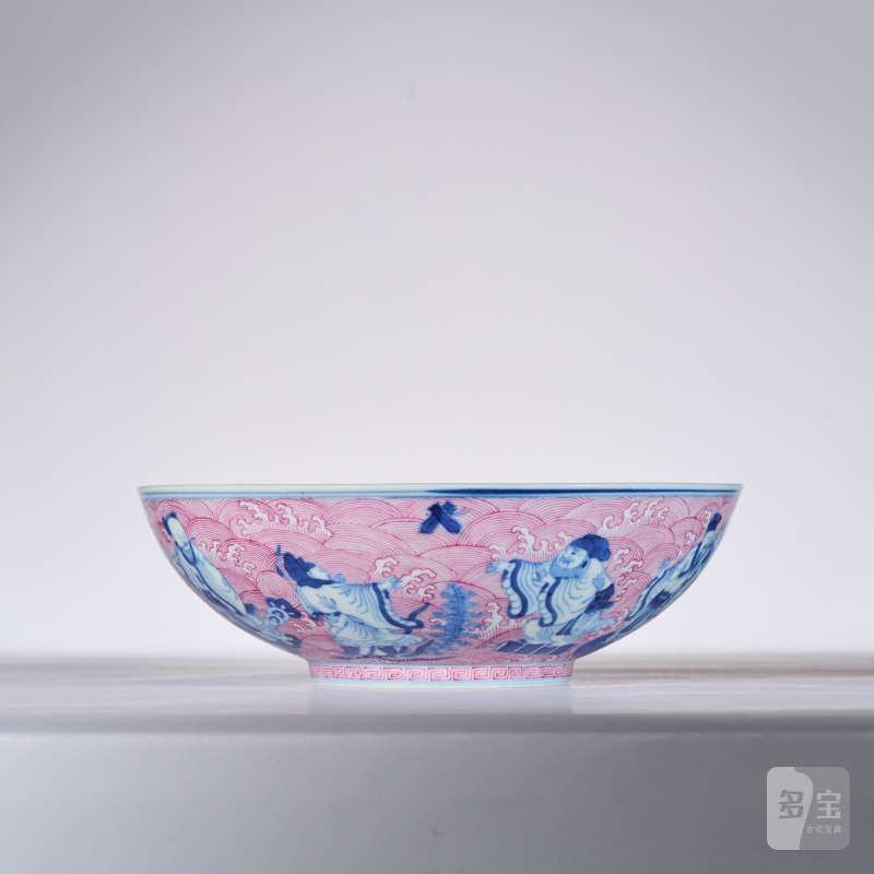 清道光 青花胭脂红彩八仙过海图碗 - 图6